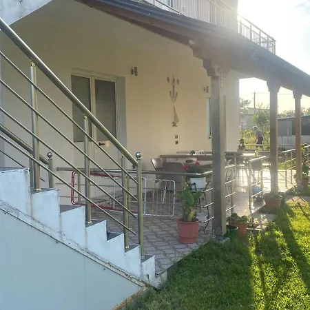 Oasis Guest house Baks-Rrjoll